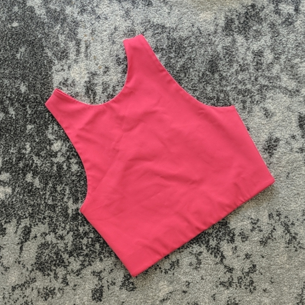 Girlfriend Collective Geranium Dylan Bra NWOT